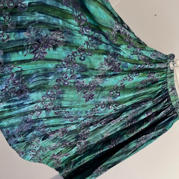 Blue green and purple skirt - Picture 3 of 5